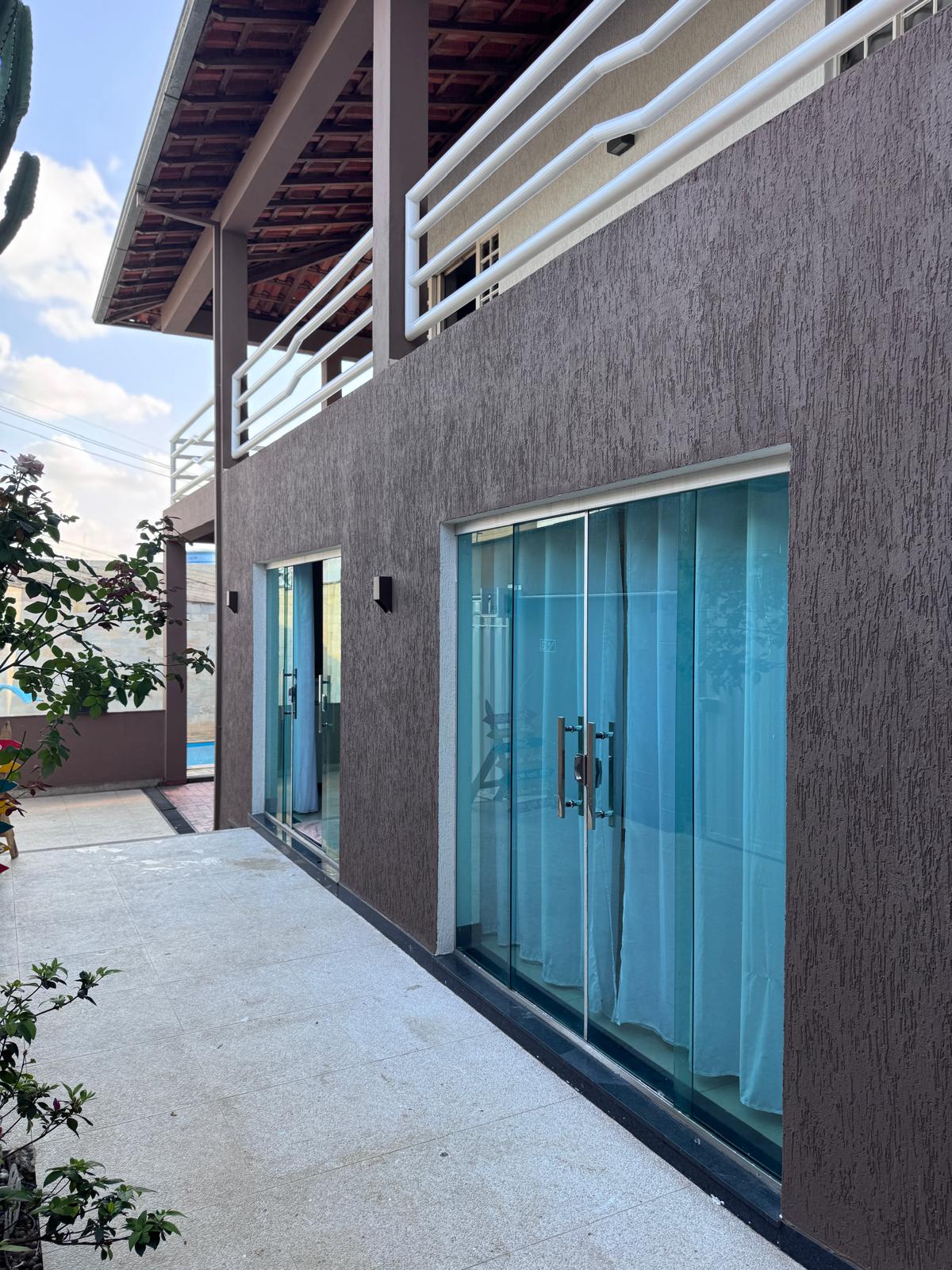 Foto 2 da piscina do espaço